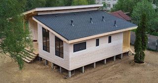 Одноэтажный дом с верандой в Вологде от HOUSE-STROY35 - строительство под ключ от 132314 руб.